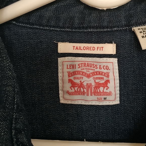 Levis Tailored Western Shirt - Picture 7 of 15